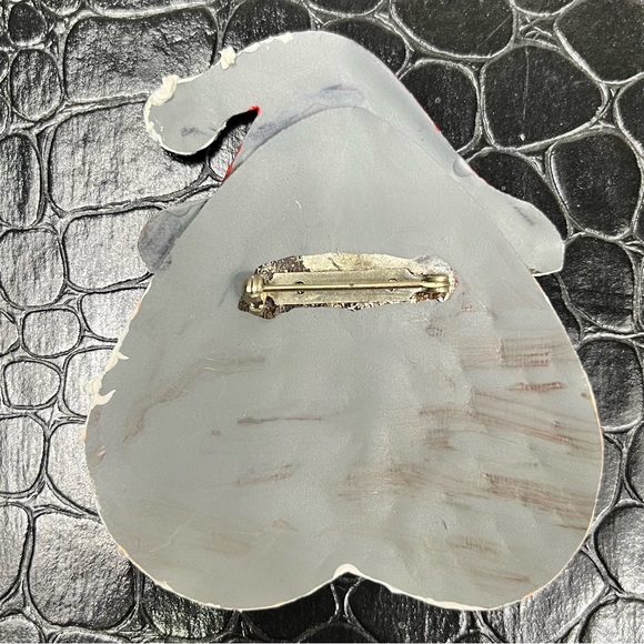 Traditions Past Tin Santa Pin - Picture 3 of 3